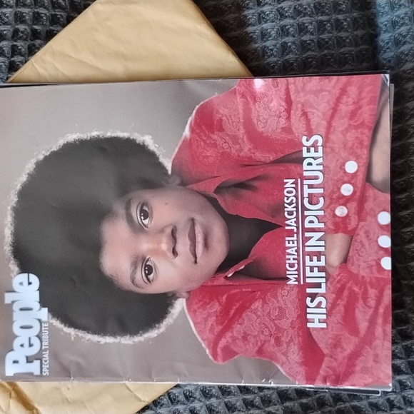 Special Tribute of People, for Michael Jackson - Picture 1 of 2